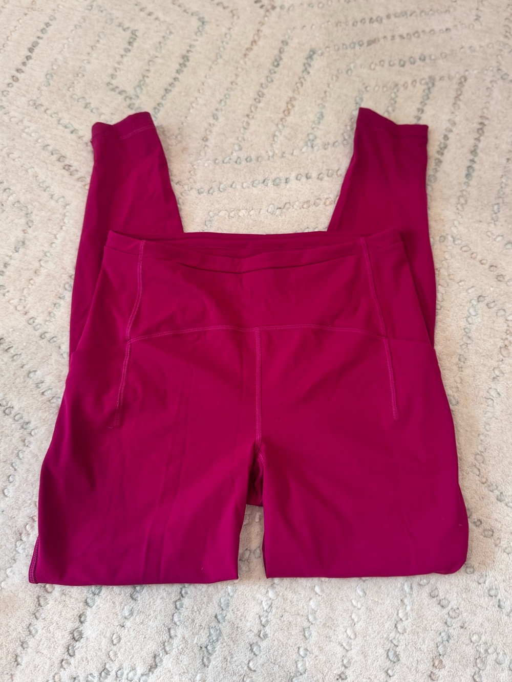 Lululemon magenta leggings size 8